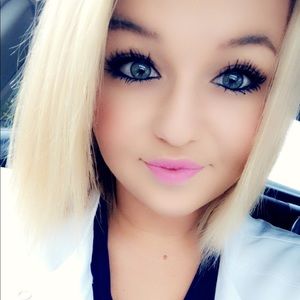 Meet your Posher, Natasha